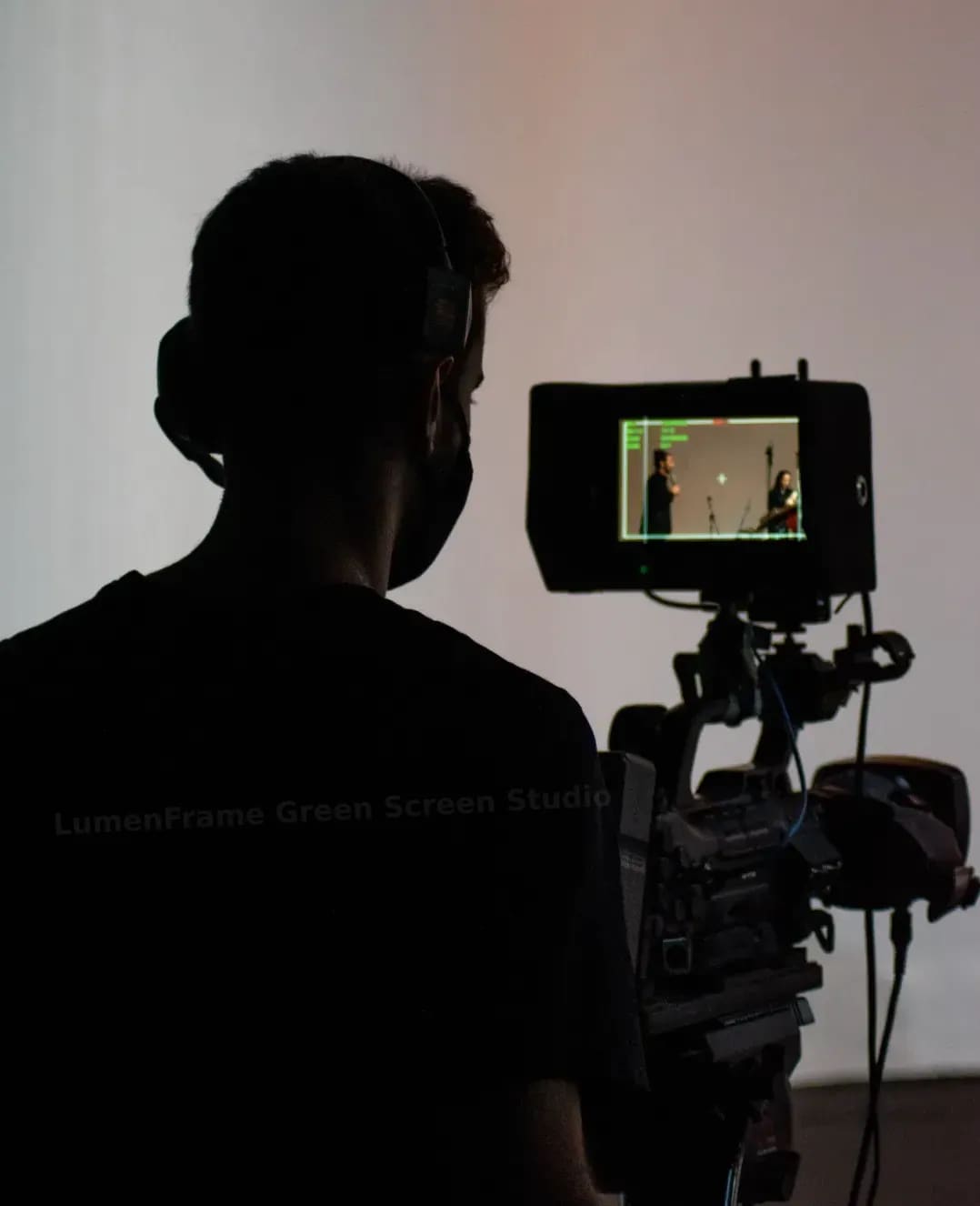 LumenFrame Green Screen Studio 13