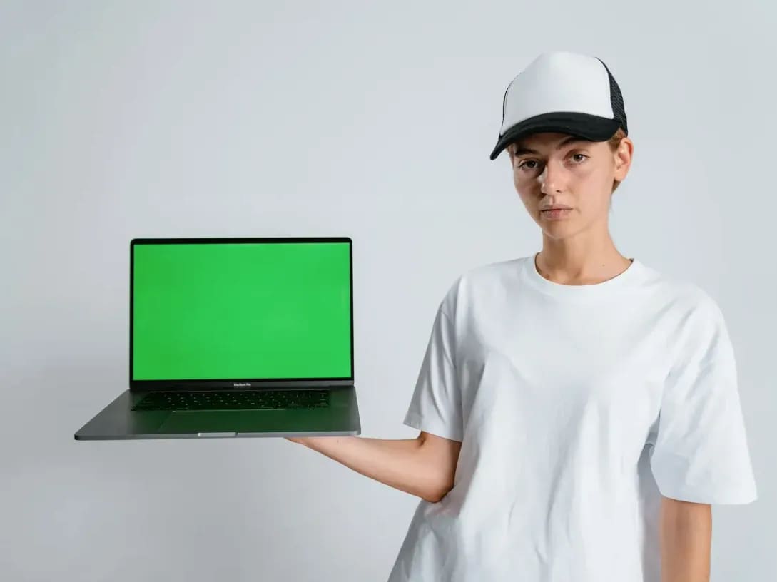 LumenFrame Green Screen Studio 5
